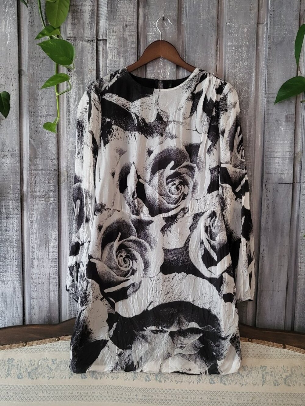 Stile Benetton 100% Silk Black White Floral Rose Dress M